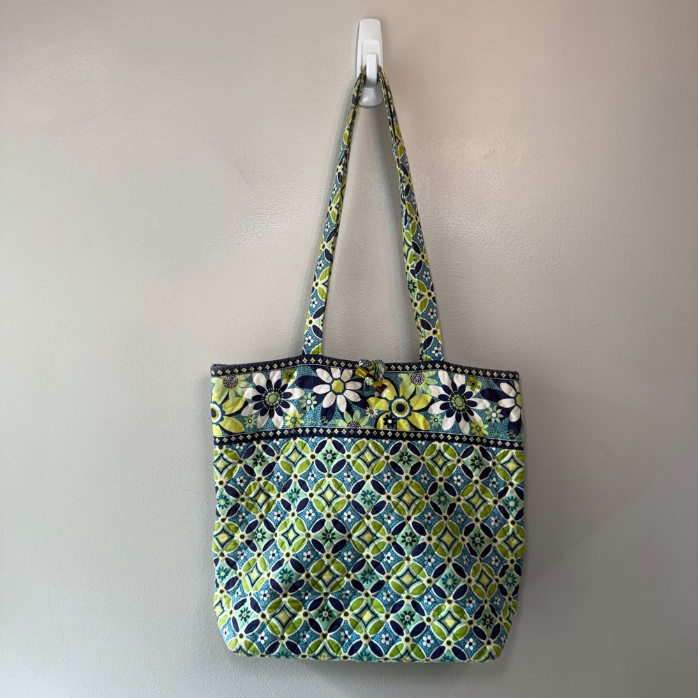 Vera Bradley Daisy Daisy Floral Print Quilted Cotton Tote Bag Purse Geometric